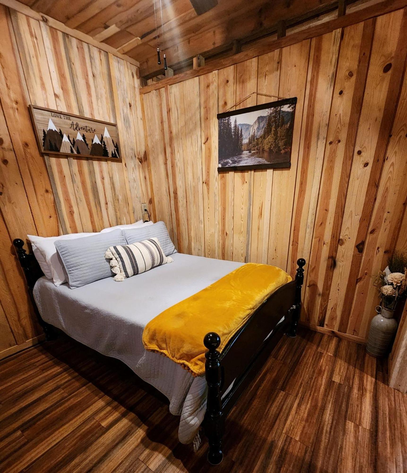Unique Country Cabin Meets Farmhouse Modern!!! Mena Dış mekan fotoğraf